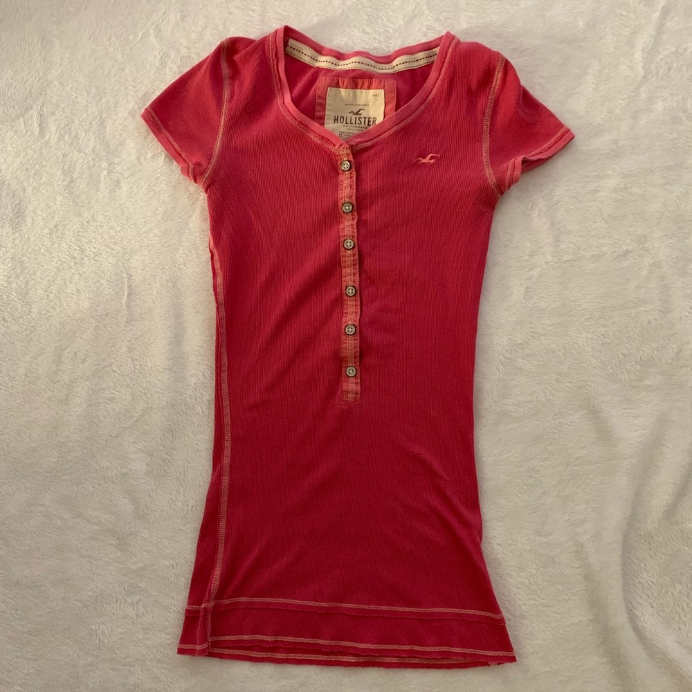 Hollister Tee